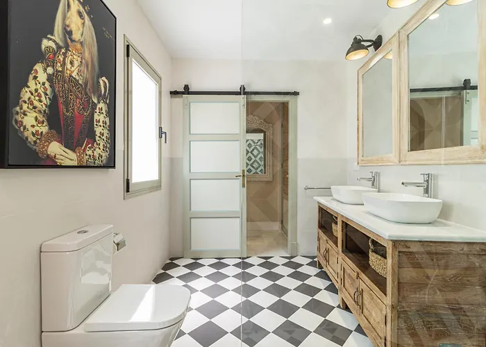 La Casa De La Plaza Del Arroyo - Traditional Luxury In Jerez *