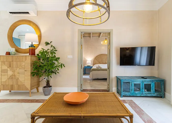 La Casa De La Plaza Del Arroyo - Traditional Luxury In Jerez * جيريز