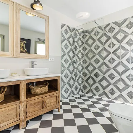 La Casa De La Plaza Del Arroyo - Traditional Luxury In Jerez * Jerez de la Frontera